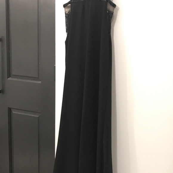 Sherri Hill gown - Picture 4 of 6